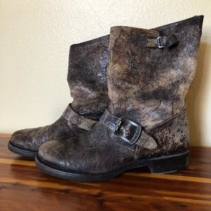 Rare chocolate glaze Veronica short boot